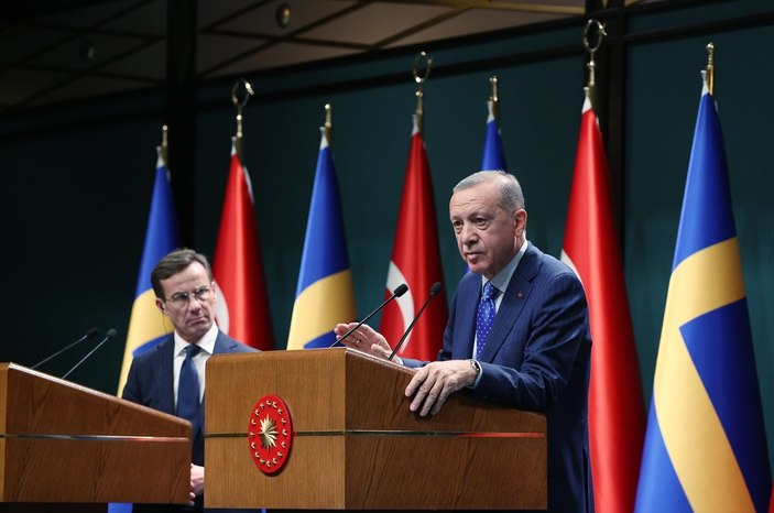İsveç Başbakanı Kristerssson: Terörle mücadelede büyük adımlar atacağız