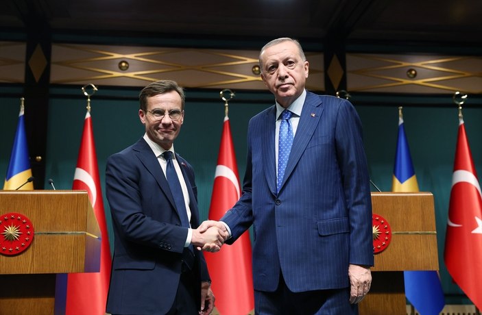 İsveç Başbakanı Kristerssson: Terörle mücadelede büyük adımlar atacağız