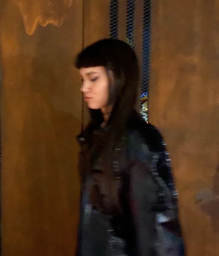 Melisa Şenolsun süper minili kıyafetiyle ortalığı yaktı geçti! 'Giyinmeyi unutmuşsun'