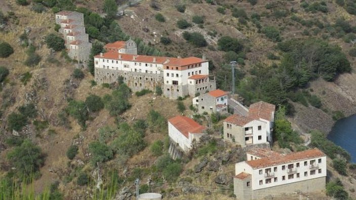 İspanya'da 260 bin euroya bir köy satışa çıkarıldı