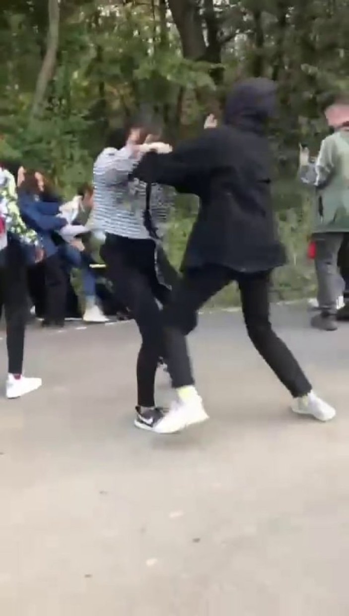 Sakarya'da kız öğrencilerin tekme tokat kavgası