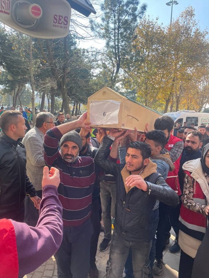 Bursa'da yangında hayatını kaybedenlerin cenazeleri defnedildi