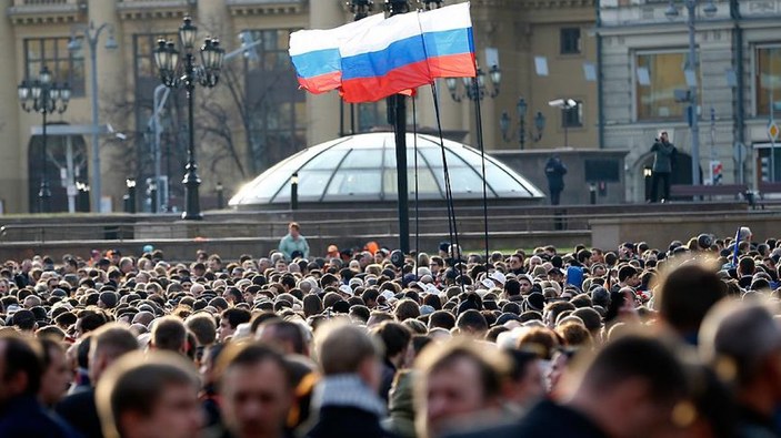 Rusya'da eşcinsellik 'yıkıcı değerler' kategorisine alındı