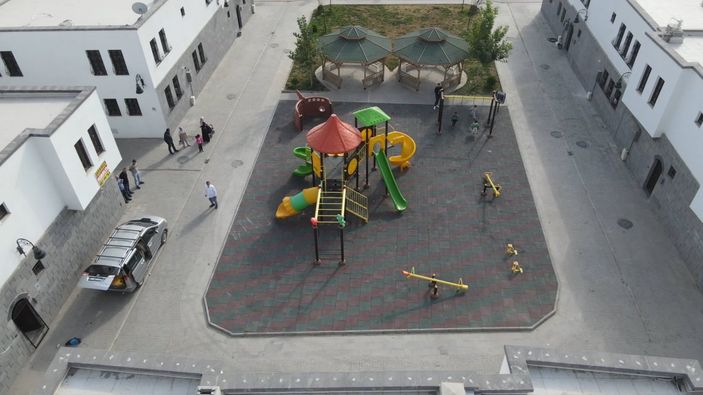 Murat Kurum: Sur'u yeniden inşa ettik