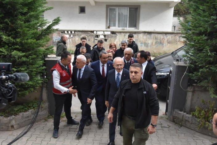 Kemal Kılıçdaroğlu: HDP de dahil bütün partilerle görüşen tek partiyiz