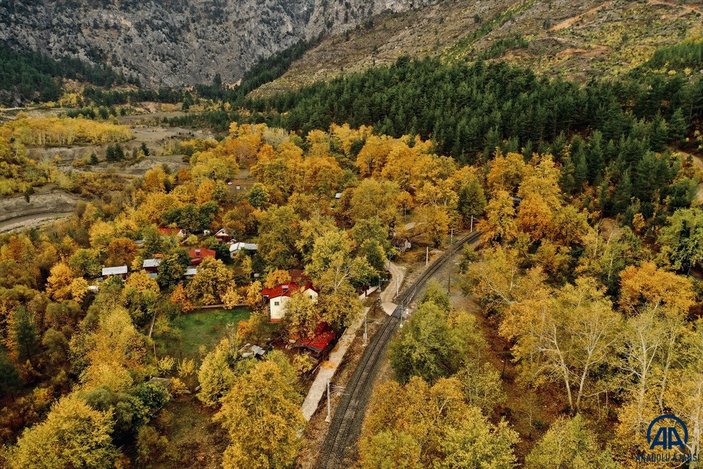 Adana'daki Belemedik Tabiat Parkı'ndan sonbahar manzaraları
