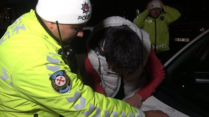 Bursa’da ehliyetsiz ve alkollü sürücü polise yakalandı