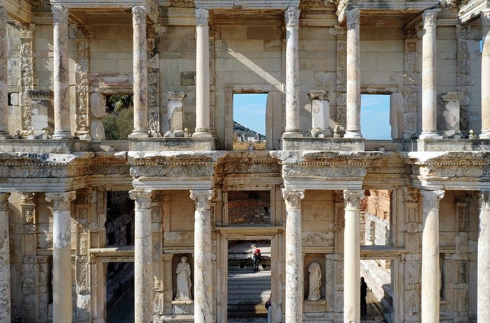 Efes'te bin 400 yıllık beslenme alışkanlığı dönemin kültürüne dair bilgiler veriyor