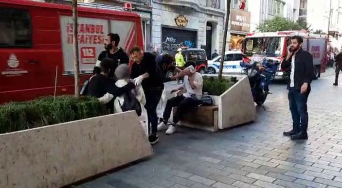 İstiklal Caddesi'ndeki banklar kaldırıldı