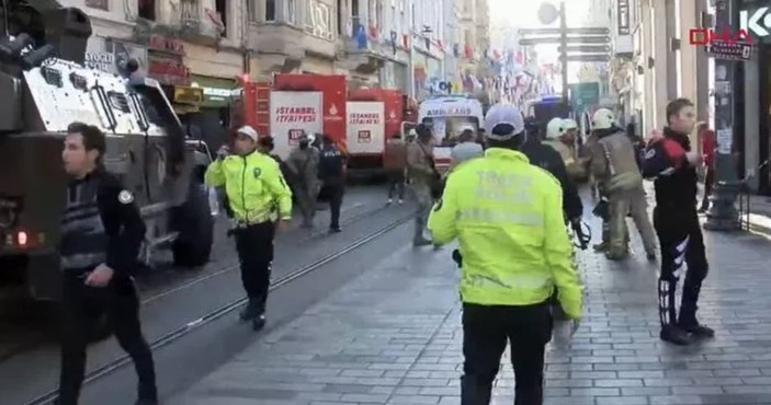 İstiklal Caddesi'ndeki banklar kaldırıldı