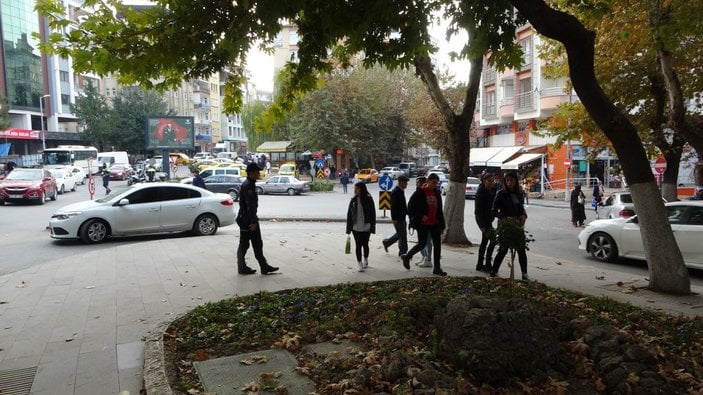 Malatya’da, şüpheli çanta bomba imha ekiplerini harekete geçirdi