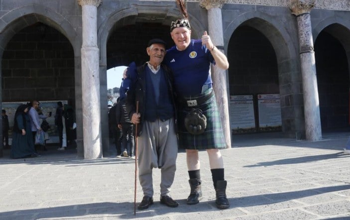 İskoç taraftarlar Diyarbakır'da
