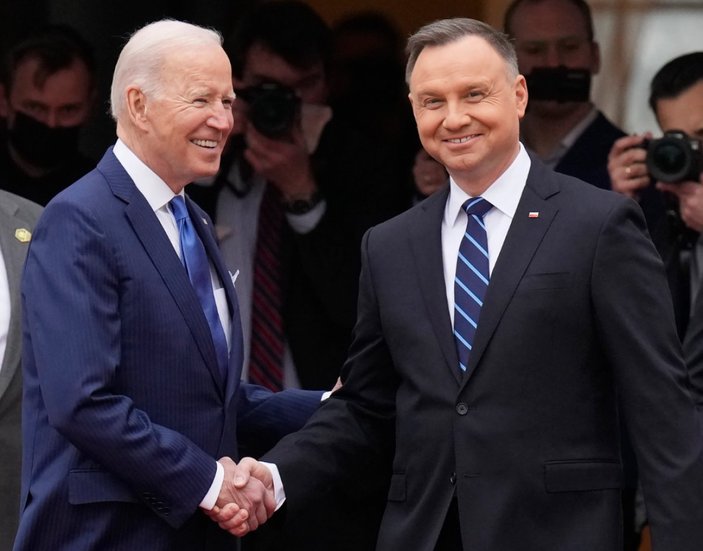 Biden, Polonyalı mevkidaşı Duda ile telefonda görüştü