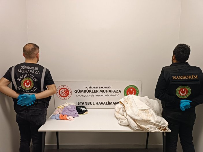 İstanbul Havalimanı’nda, bebek kıyafetlerine emdirilmiş uyuşturucu bulundu