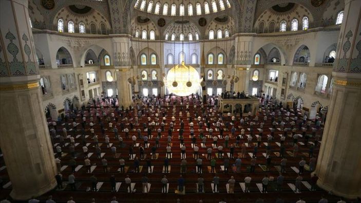 18 Kasım 2022 Cuma namazı saat kaçta kılınacak? İllere göre cuma saatleri