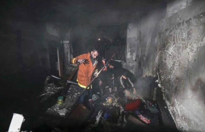 Gazze'de apartman yangını: 21 ölü