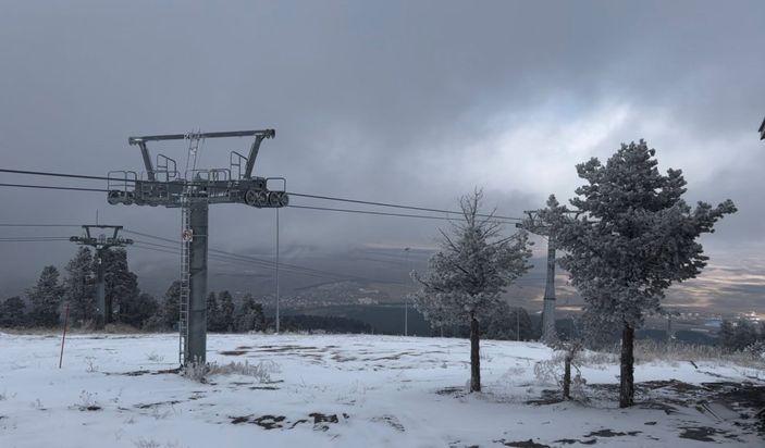 Kars Sarıkamış'ta turizmciler kayak sezonu için hazırlanıyor