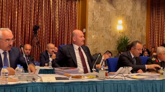 Süleyman Soylu’dan HDP’li Turan’a: Terörist bozuntusu terbiyesiz