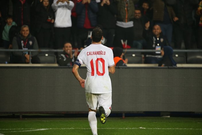 Hakan Çalhanoğlu: Mart ayındaki maçlar bizim için çok önemli