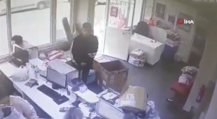 Sarıyer'de kargodan 72 bin TL’lik bilgisayarı çaldı