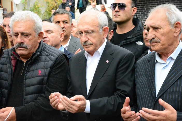 Celal Kılıçdaroğlu, son yolculuğuna uğurlandı