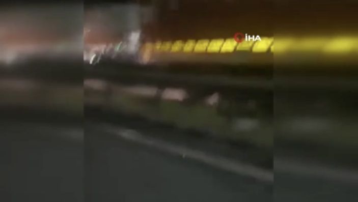 i Hindistan’da 48 aracın karıştığı zincirleme trafik kazası