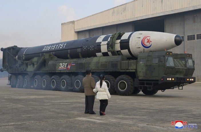 Kuzey Kore lideri Kim Jong-un: Kıtalararası balistik füze denemesi yaptık
