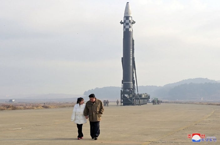 Kuzey Kore lideri Kim Jong-un: Kıtalararası balistik füze denemesi yaptık