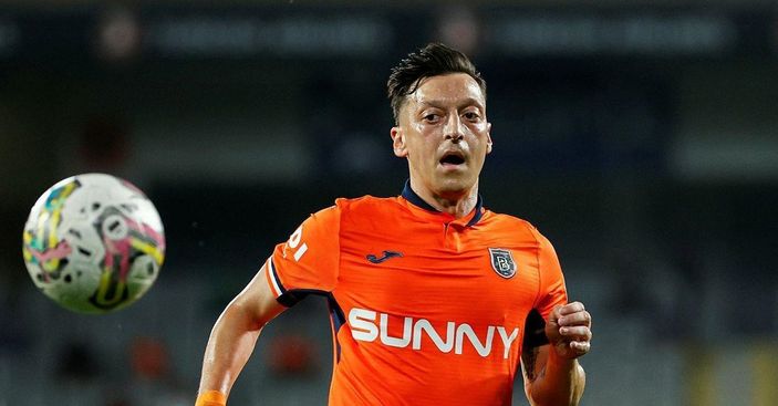 a Mesut Özil, kupadaki favorilerini açıkladı