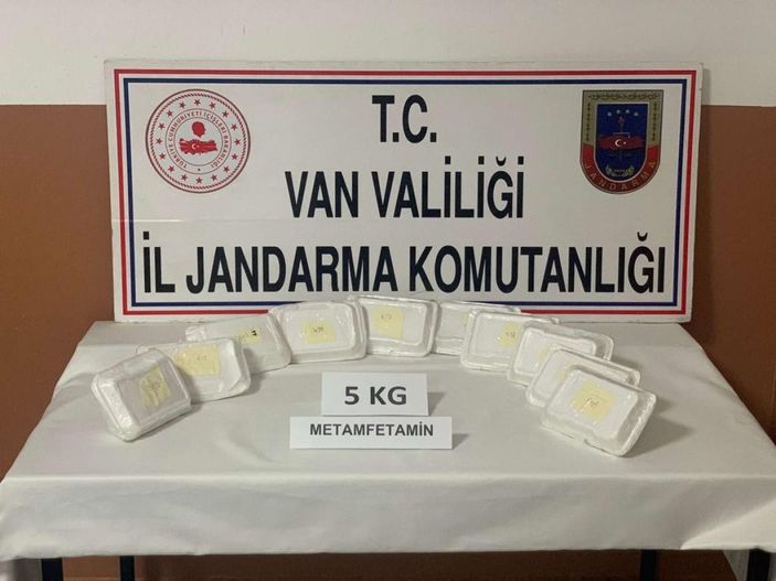 i Van'da uyuşturucu tacirlerine operasyon