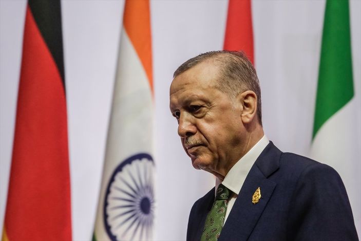 a Cumhurbaşkanı Erdoğan, Katar dönüşü gazetecilerin sorularını yanıtladı