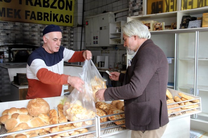 Sivas'ta ekmeği ucuz satan esnaf tehdit alıyor