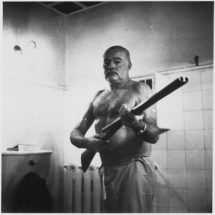 Dünya edebiyatında çığır açan Ernest Hemingway’in silah ve avcılık tutkusu 
