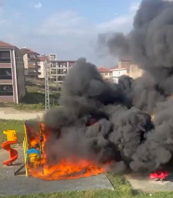 Sakarya'da çocuk parkındaki patlama panik oluşturdu