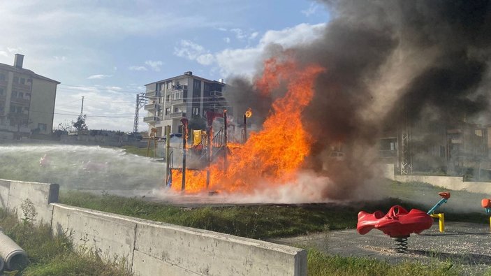 Sakarya'da çocuk parkındaki patlama panik oluşturdu