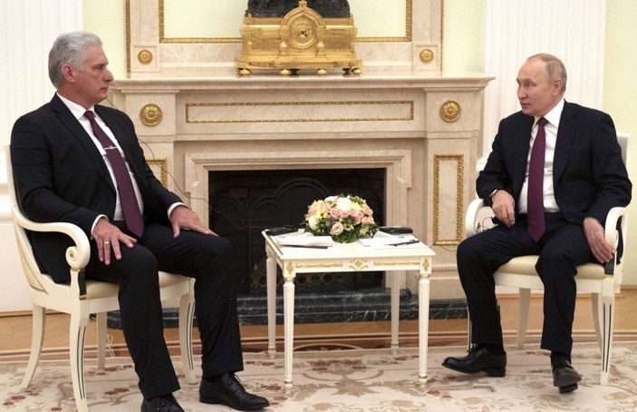 Küba Devlet Başkanı Diaz-Canel, Moskova'da Putin ile görüştü