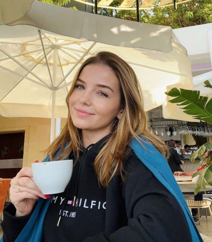 Selena'nın Leyla'sı Gizem Güven güzelliğiyle mest etti! 'Sen muhteşem bir detaysın'