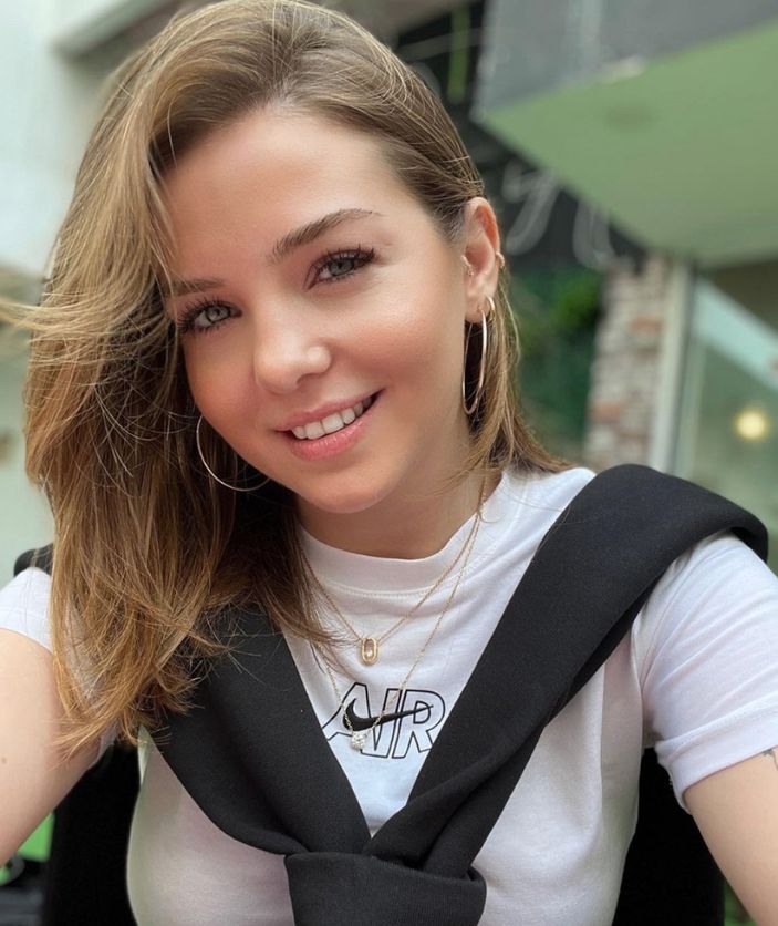 Selena'nın Leyla'sı Gizem Güven güzelliğiyle mest etti! 'Sen muhteşem bir detaysın'