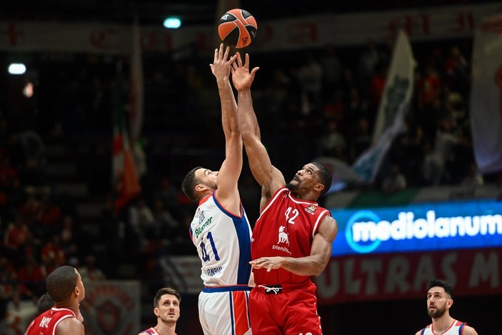 Anadolu Efes, Euroleague'de Milan'ı 29 sayı farkla yendi