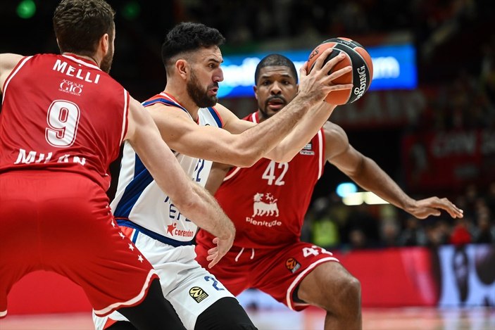 Anadolu Efes, Euroleague'de Milan'ı 29 sayı farkla yendi