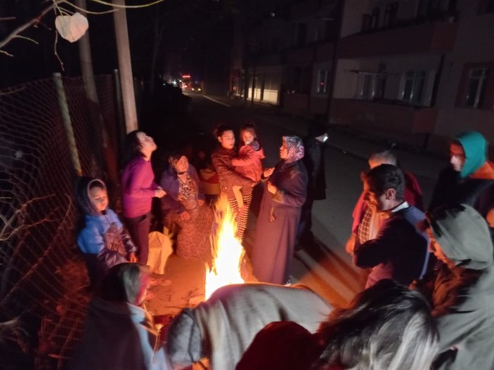 Düzce'deki depremde yaralı sayısı açıklandı