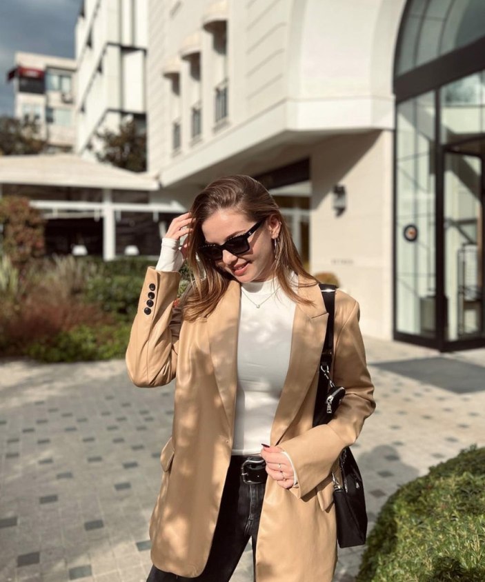 Selena'nın Leyla'sı Gizem Güven güzelliğiyle mest etti! 'Sen muhteşem bir detaysın'