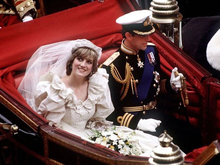 Kırık kalplerin kraliçesi Diana ve Prens Charles'in evlilik hikayesi