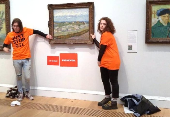 Van Gogh'un eserine zarar veren aktivistler ceza aldı 