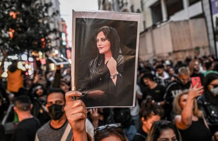 İran'daki Mahsa Emini protestoları devam ediyor