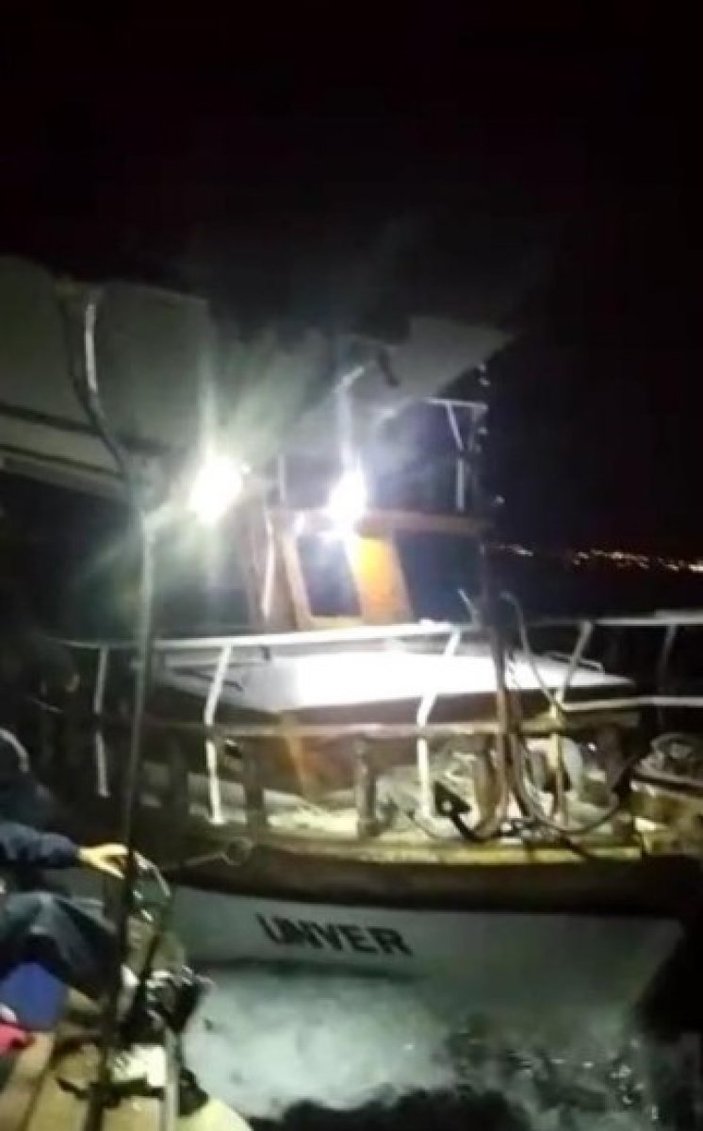 Adana'da balıkçı kavgası: Birbirlerinin üzerine tekne sürdüler