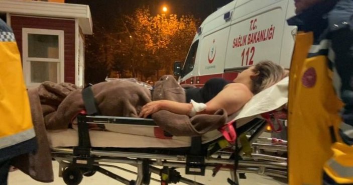 Bursa'da öfkeli koca dehşeti: Eşini 6 yerinden bıçakladı