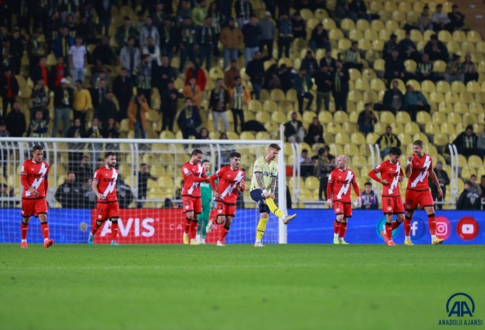 Fenerbahçe hazırlık maçında Rayo Vallecano'yu üç golle geçti