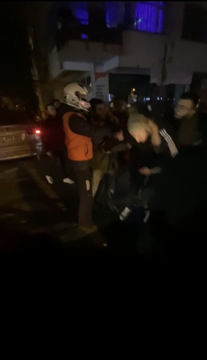 Maltepe'deki kadın sürücü çarpıştığı motosikletliyle tartıştı