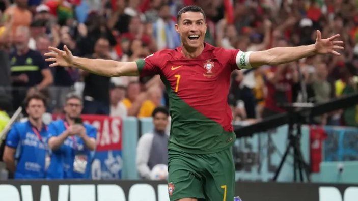Portekiz, Ronaldo'nun pozisyonu için FIFA'ya başvuracak